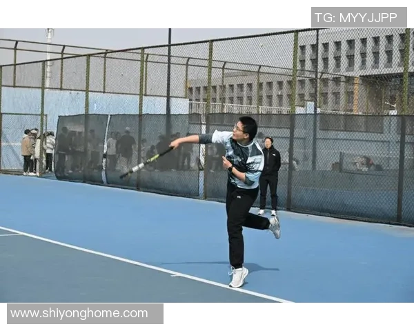 西安网球队在锦标赛中的团队协作展现出色表现与战术配合分析 西安网球队在锦标赛中的团队协作展现出色表现与战术配合分析