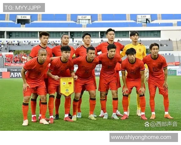 国足表现与国际足球明星实力对比分析探讨